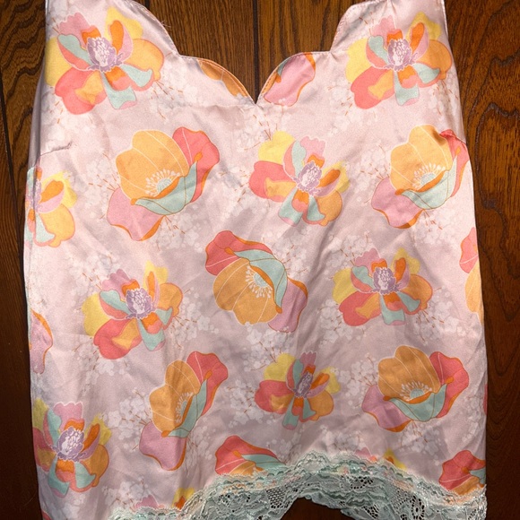 Once upon a dream, size large, very cute, and was never used. - Picture 8 of 14